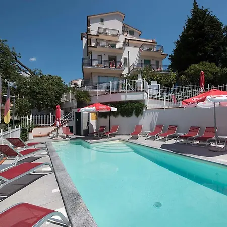 Apartmanhotel Oleandro 3*