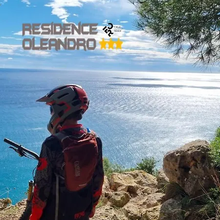 Lägenhetshotell Oleandro Pietra Ligure