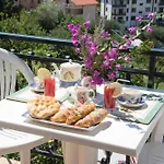 Oleandro Apartmanhotel Pietra Ligure