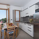 Oleandro Lägenhetshotell Pietra Ligure