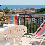 Oleandro Lägenhetshotell Pietra Ligure