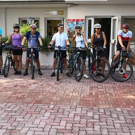 Oleandro アパートホテル 3*