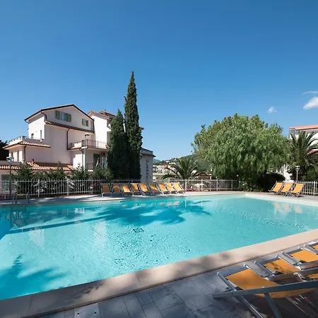 Oleandro Aparthotel Pietra Ligure