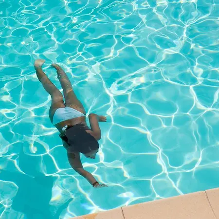 Oleandro アパートホテル