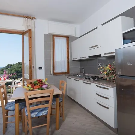 Oleandro アパートホテル ピエトラ・リーグレ