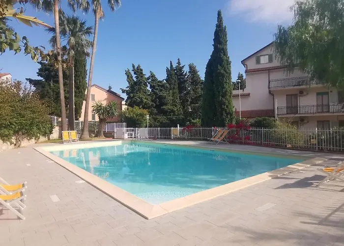 Oleandro Lägenhetshotell