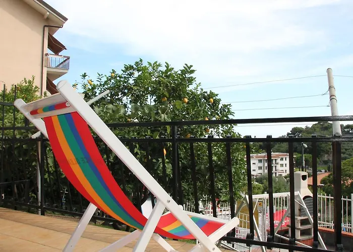 Oleandro 3* Pietra Ligure