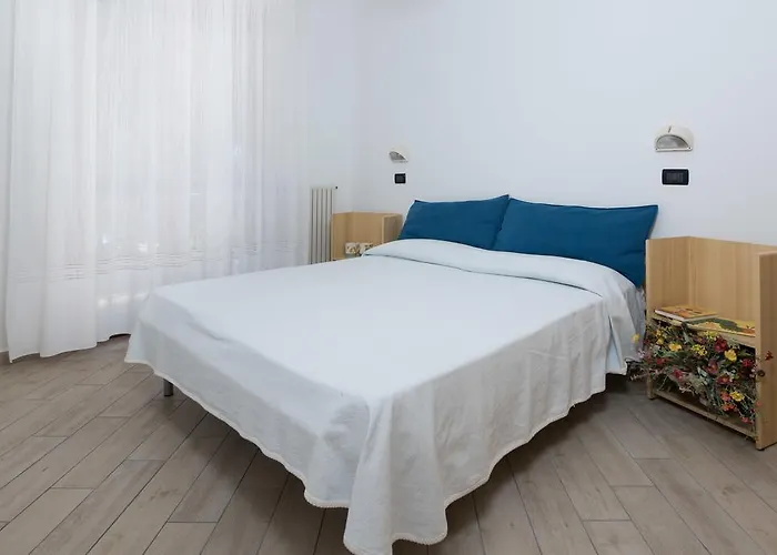 Oleandro بيترا ليغوري