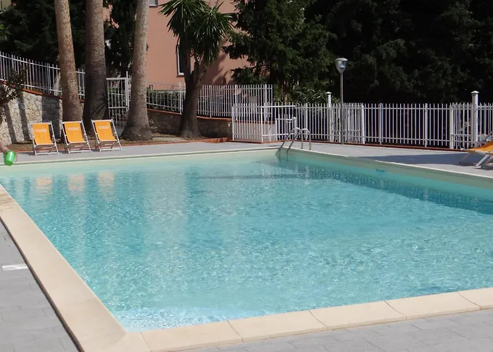 Lägenhetshotell Oleandro Pietra Ligure